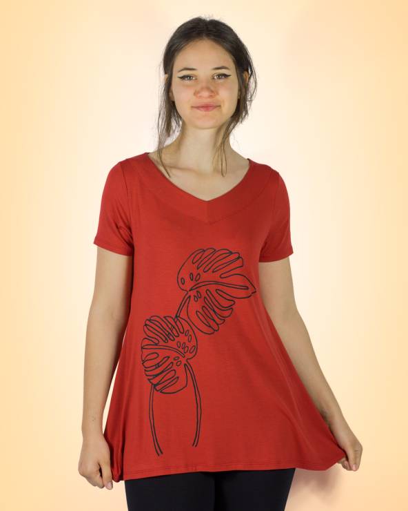 Blusa manga corta estampada.