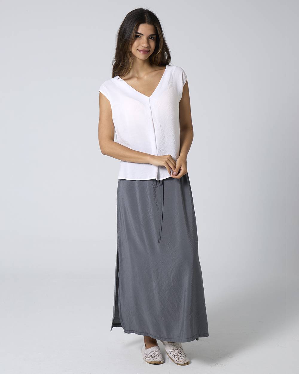 Falda larga gris