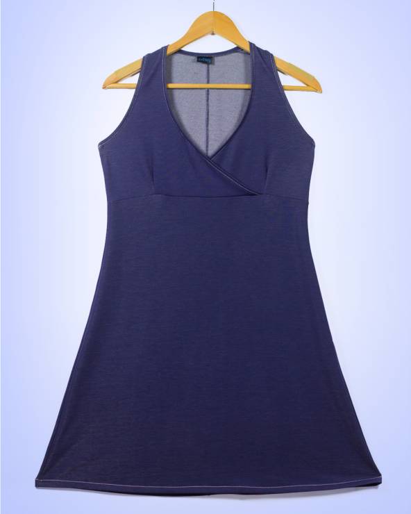 Vestit curt de tirants de punt llàstic efecte texà.