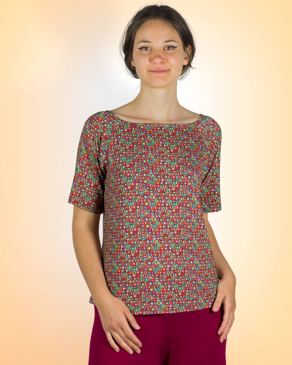 Camiseta de punto con manga corta y estampada.