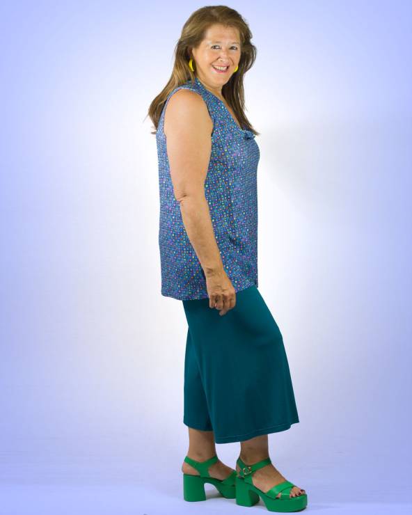 Conjunto de pirtata de punto con top sin mangas con forma recta.