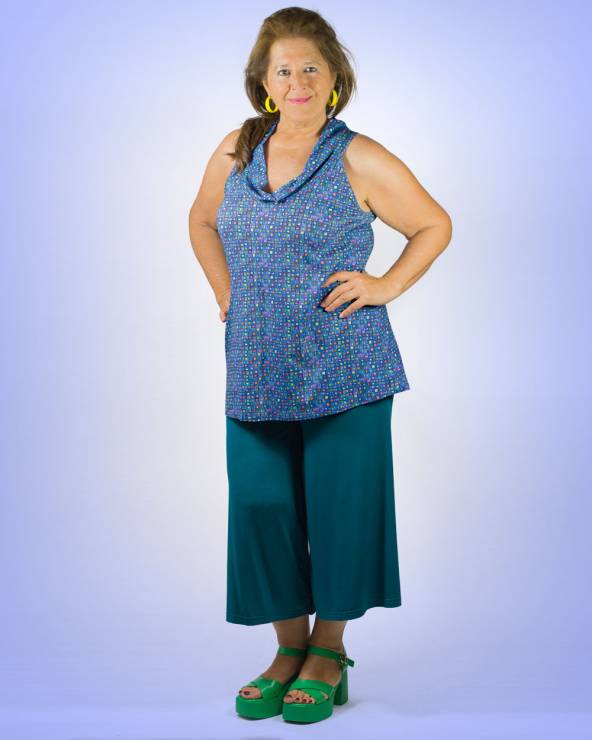 Conjunto de pirtata de punto con top sin mangas con forma recta.