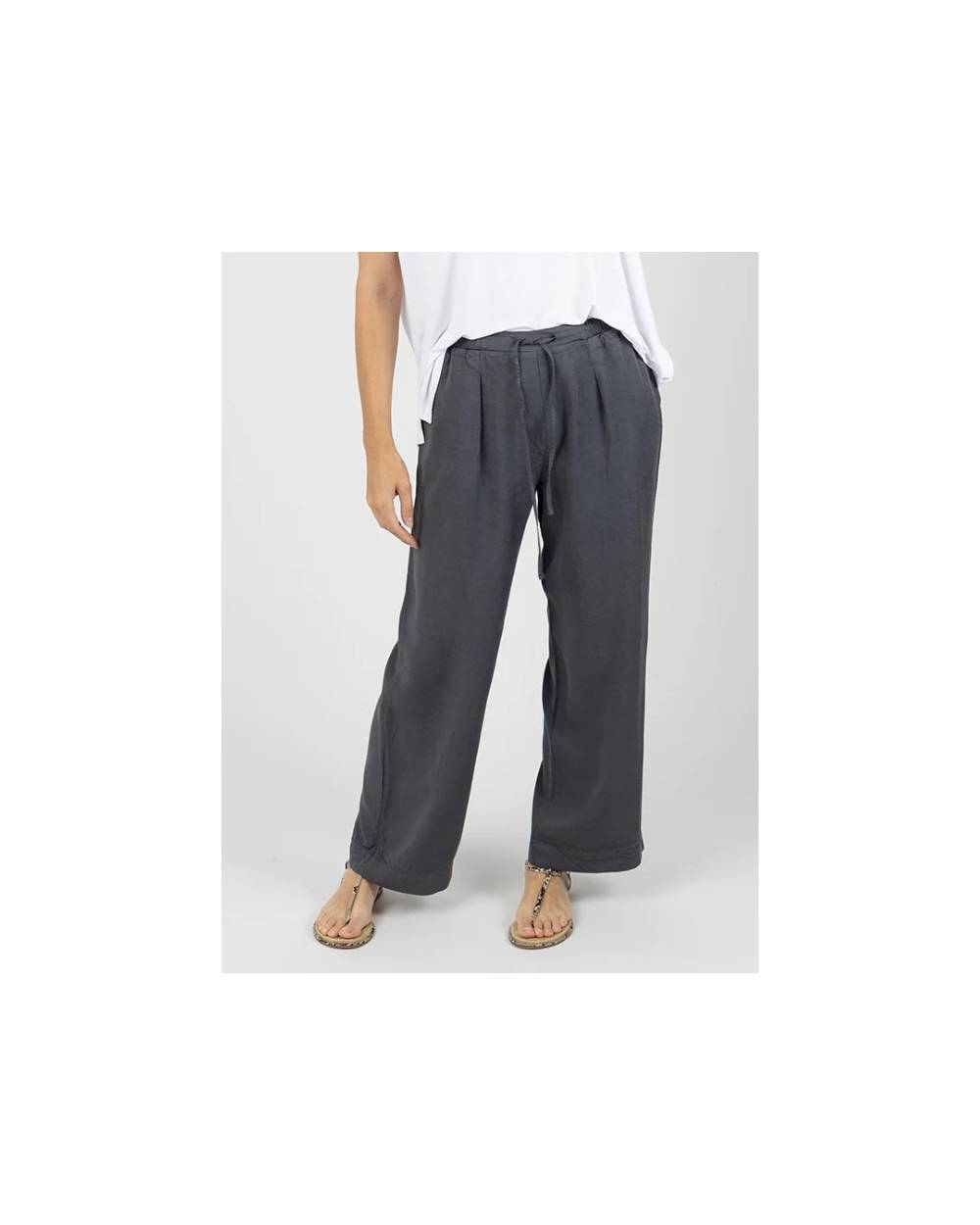 pantalon gris con pinzas