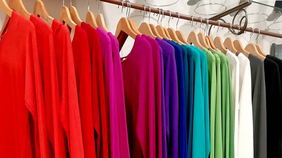 Crepe fabric: summer elegance